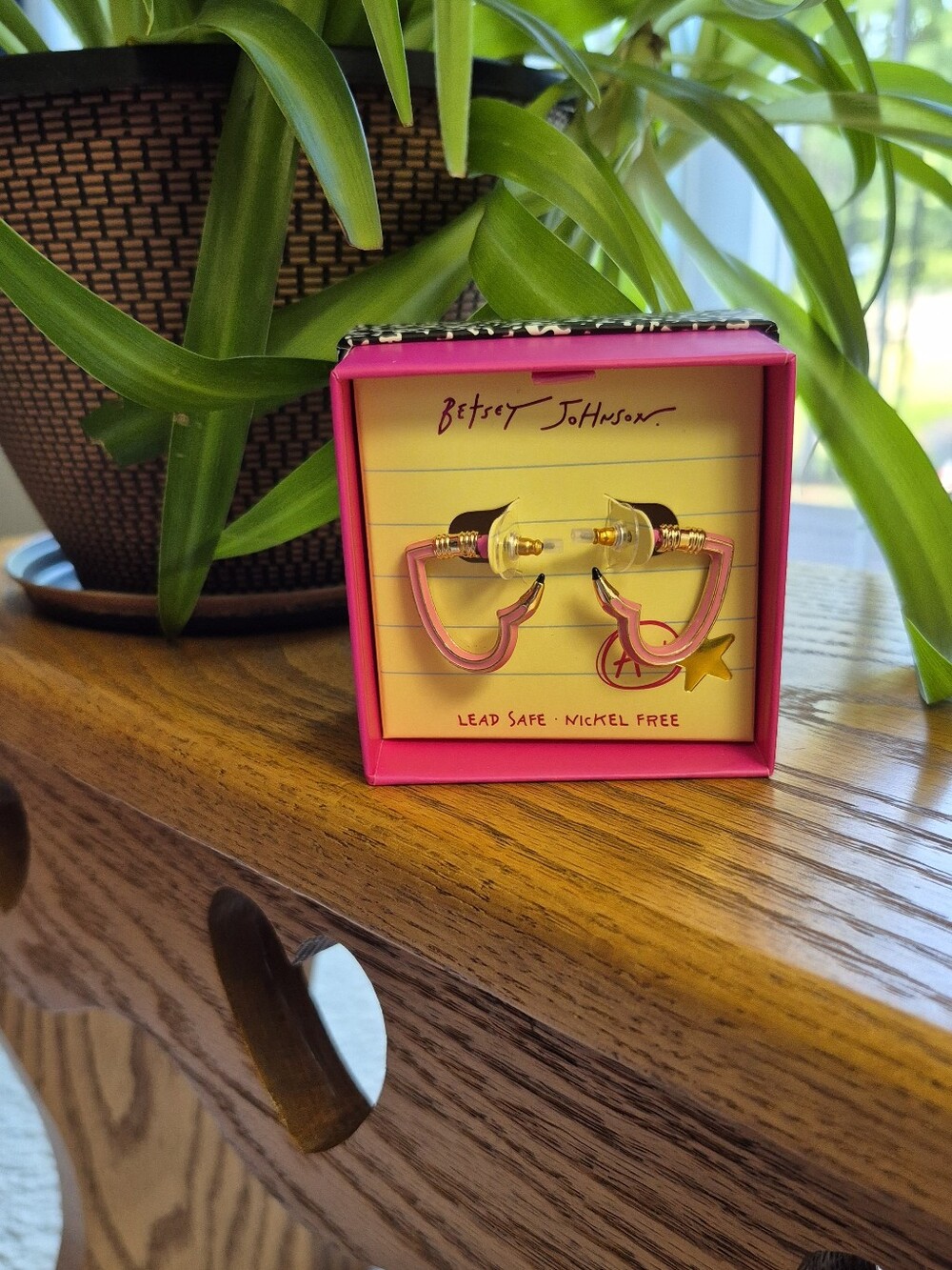 Betsey Johnson Pink Pencil Heart Huggie Hoop Earrings with Gold Accents. NEW! - Picture 2 of 4